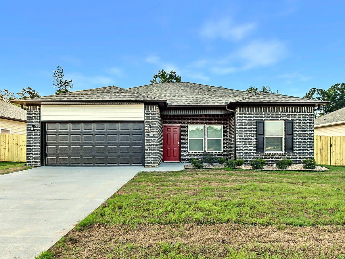A renovated home in the Jacksonville area of Little Rock