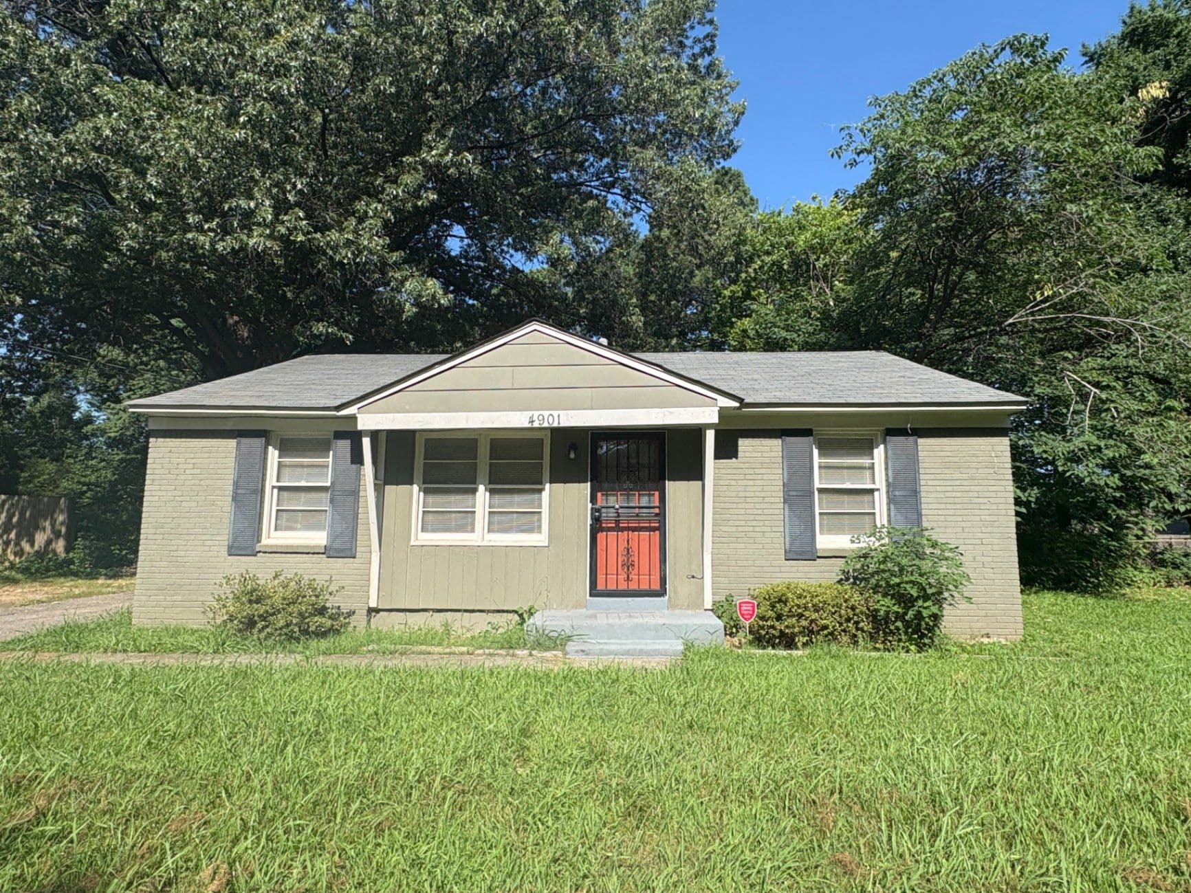 4901 Hodge Rd, Memphis, TN