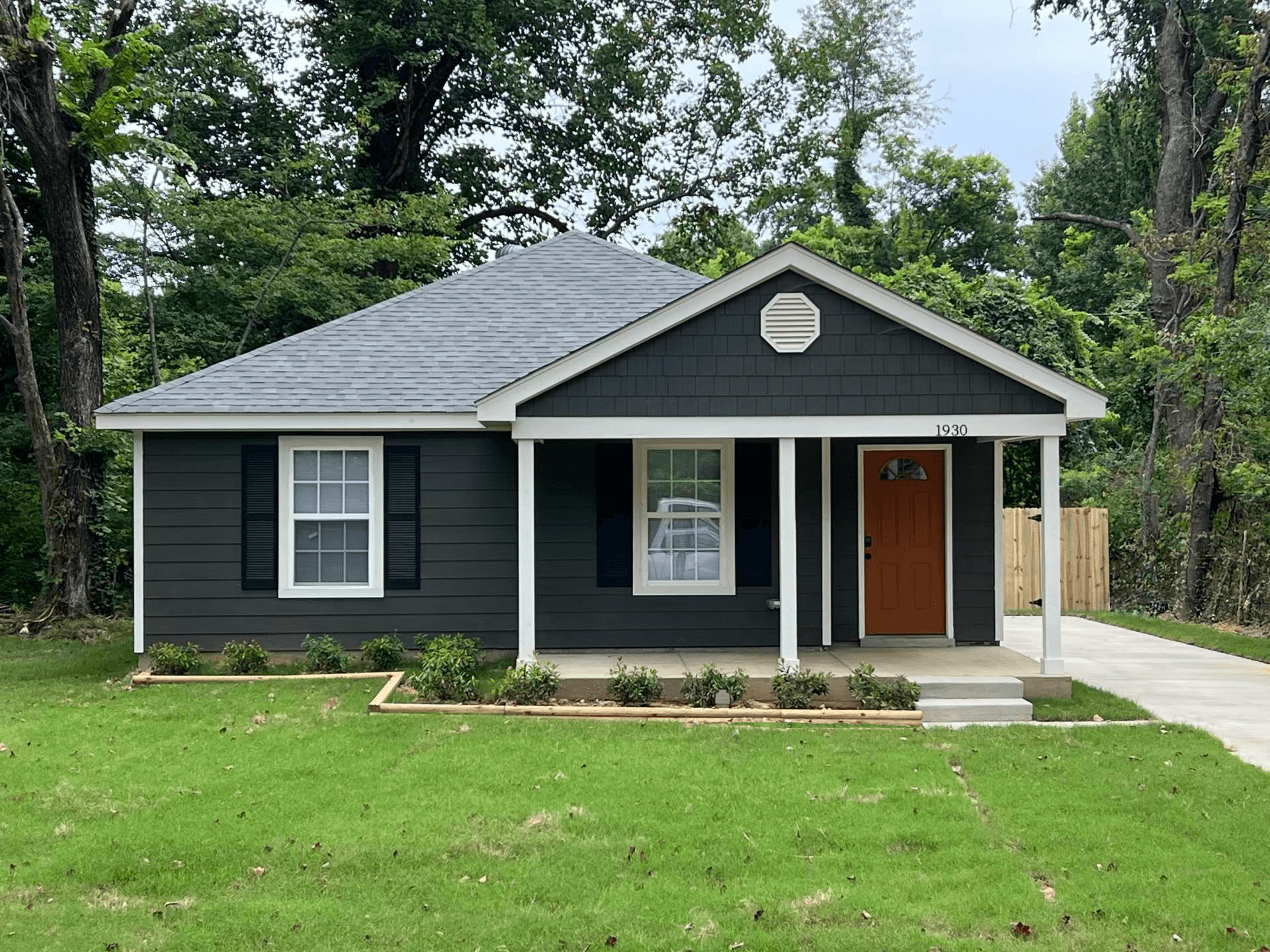1930 Clifton Ave, Memphis, TN