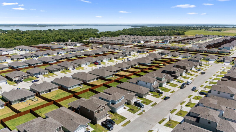 6207 Shearwater Rd - Community